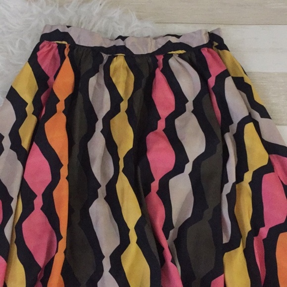 Colorful midi skirt - Picture 2 of 4